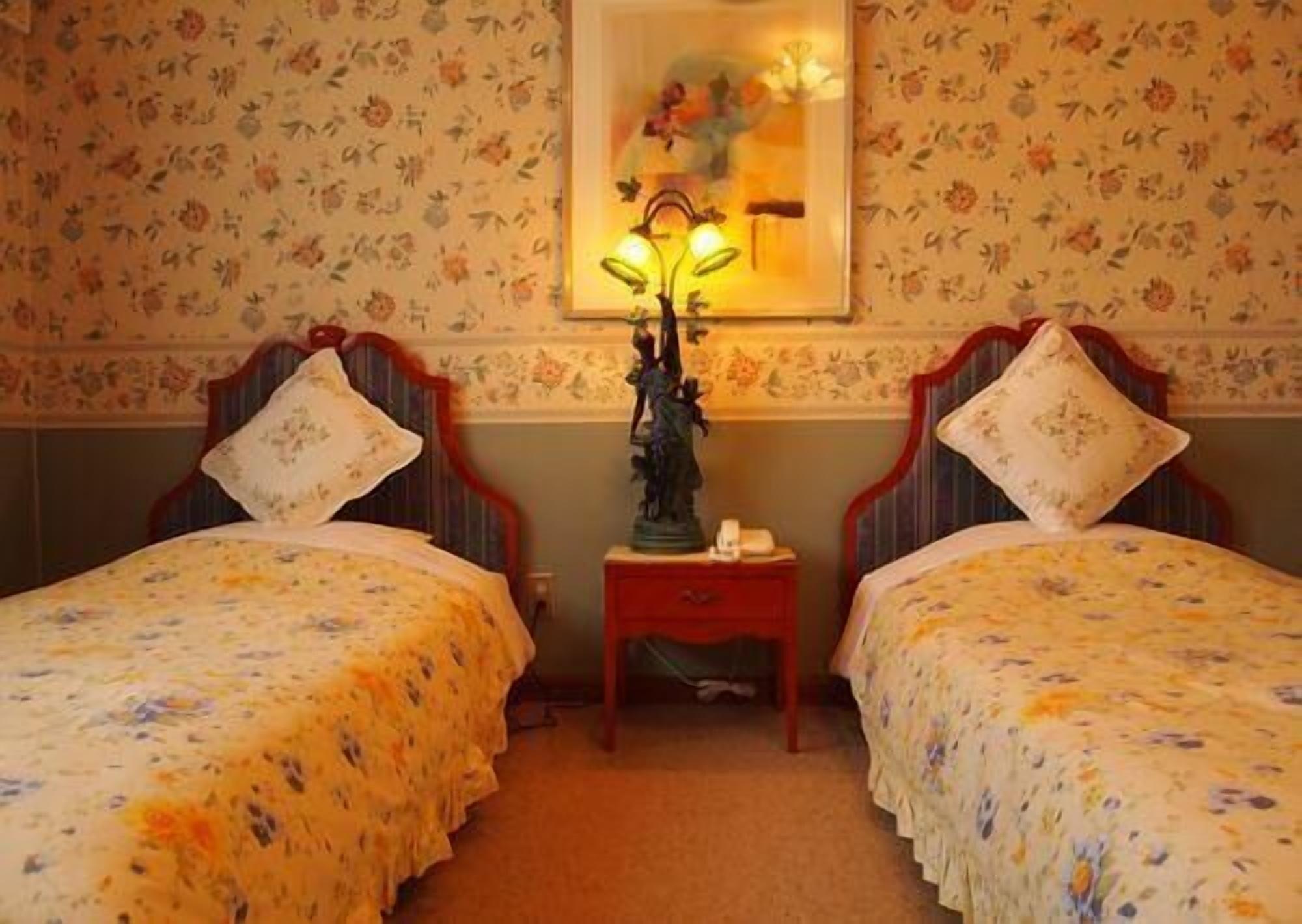 Petit Hotel Corinthian Rebun Ngoại thất bức ảnh